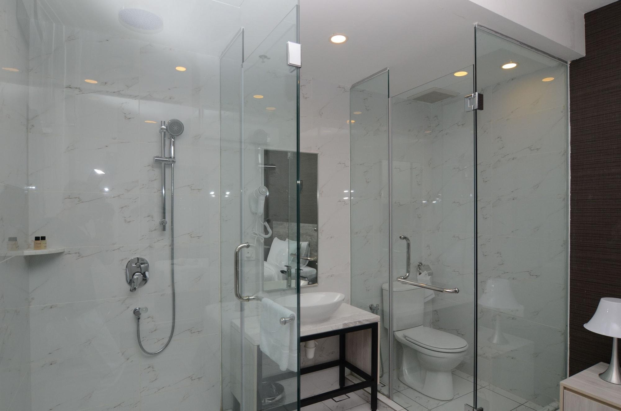 The Leverage Business Hotel Τζόχορ Μπάχρου Εξωτερικό φωτογραφία