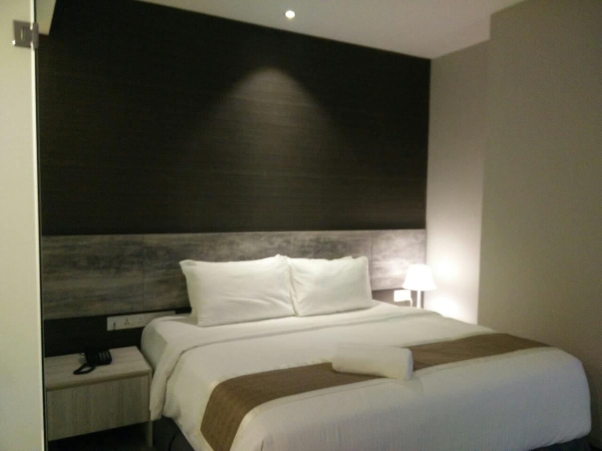 The Leverage Business Hotel Τζόχορ Μπάχρου Εξωτερικό φωτογραφία