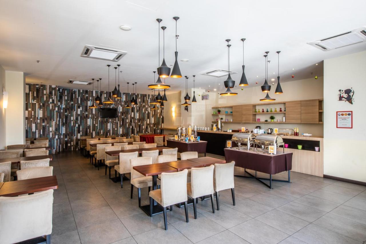 The Leverage Business Hotel Τζόχορ Μπάχρου Εξωτερικό φωτογραφία