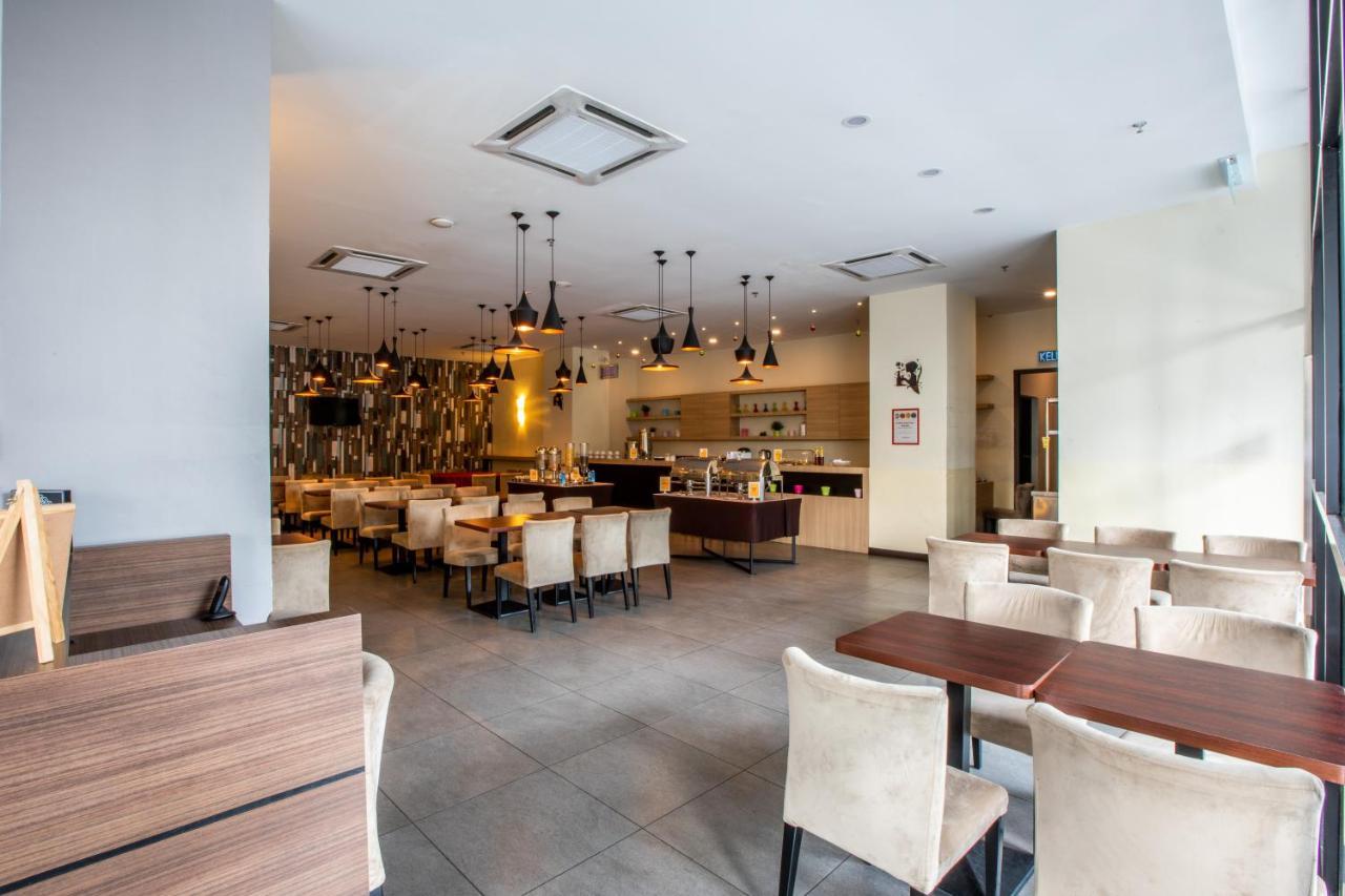 The Leverage Business Hotel Τζόχορ Μπάχρου Εξωτερικό φωτογραφία